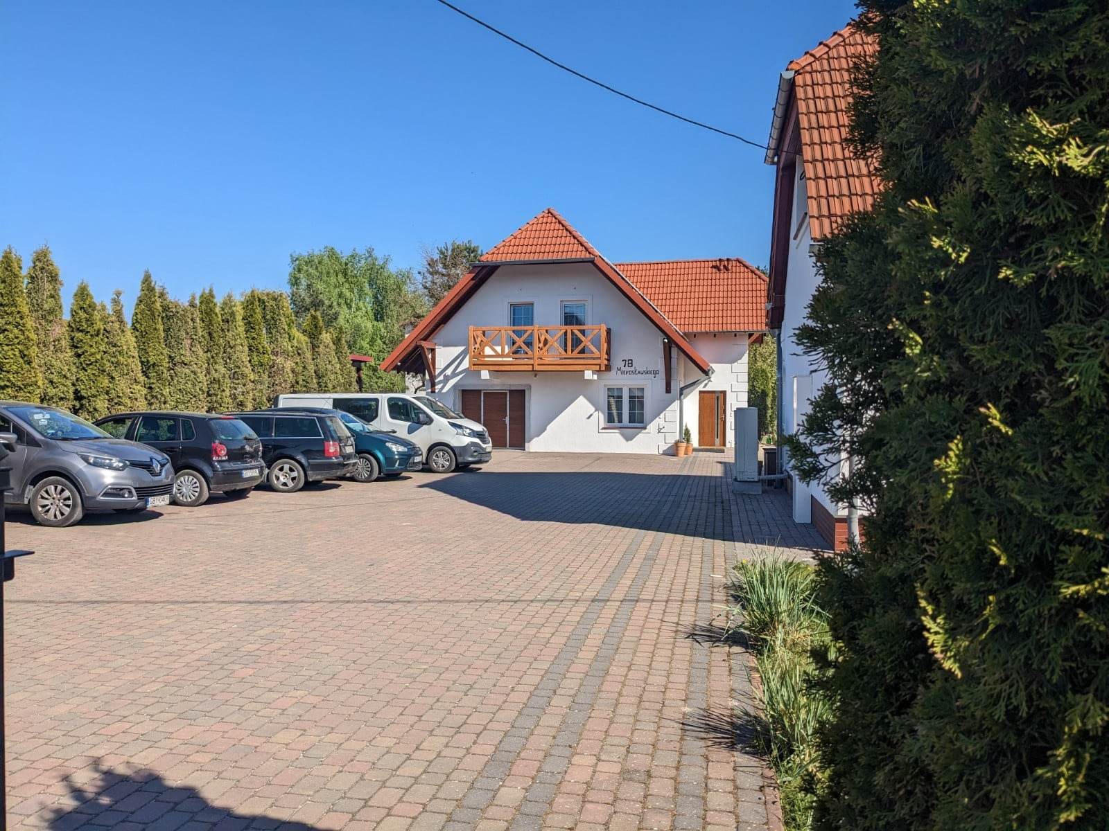 srebrny-klon-pensjonat-kaszuby-ogrod