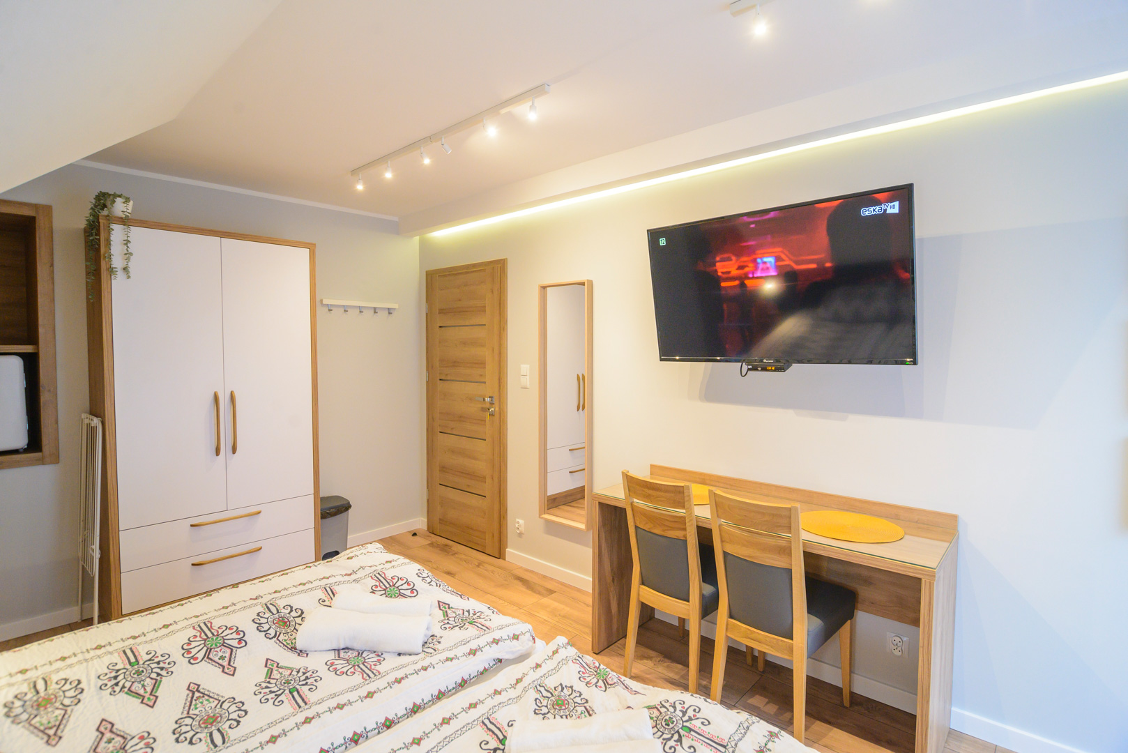 srebrny-klon-pensjonat-kaszuby-pokoje-